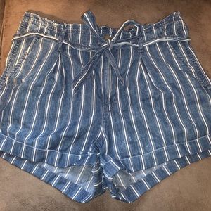 American Eagle Flowy Shorts